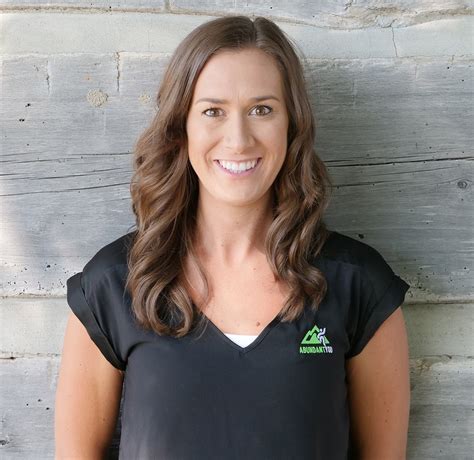 women chiropractors near me.